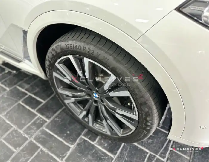 2020 BMW X7 — 4