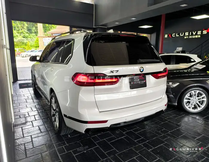 2020 BMW X7 — 4