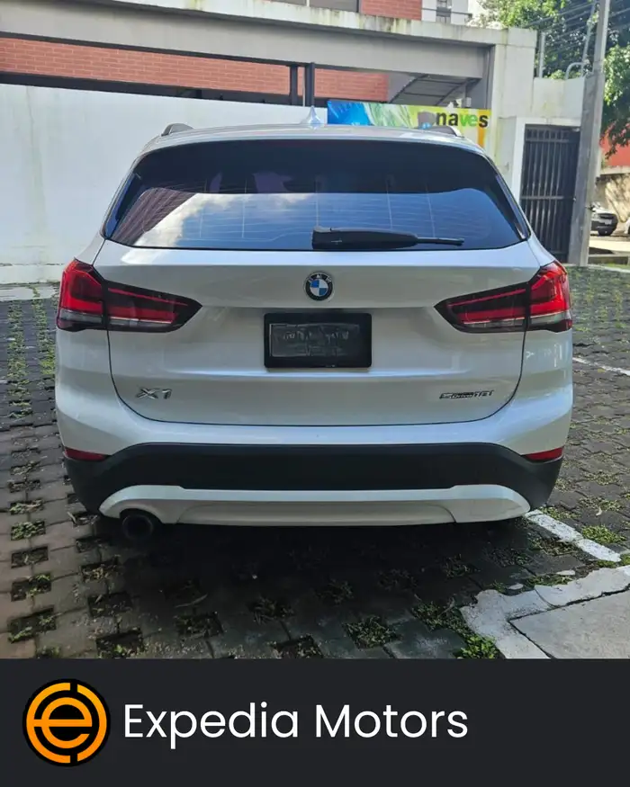 2021 BMW X1 — 4