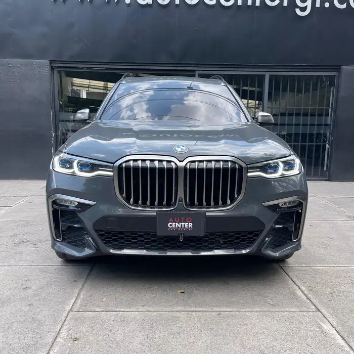 2022 BMW X7 — 2