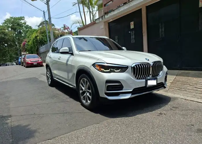 2023 BMW X5 — 2