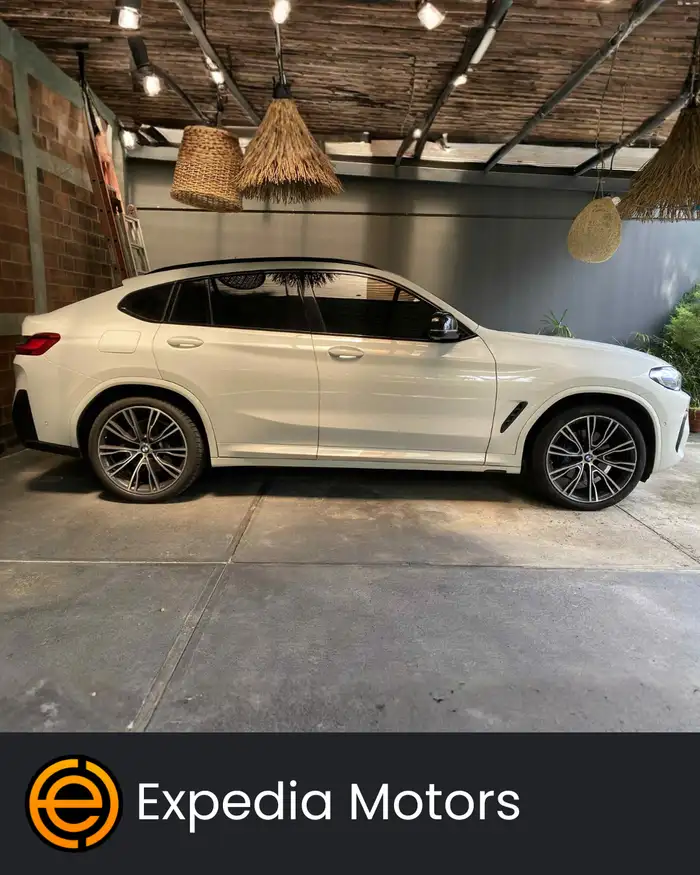 2023 BMW X4 — 4