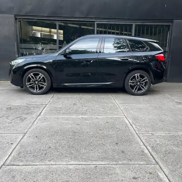 2023 BMW X1 — 3