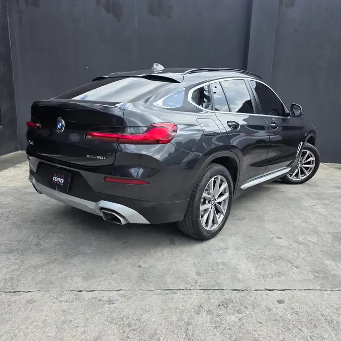 2023 BMW X4 — 4