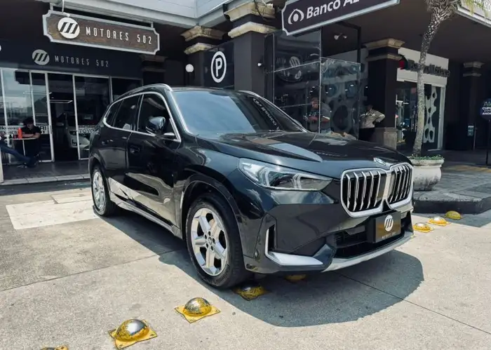 2025 BMW X1 — 3