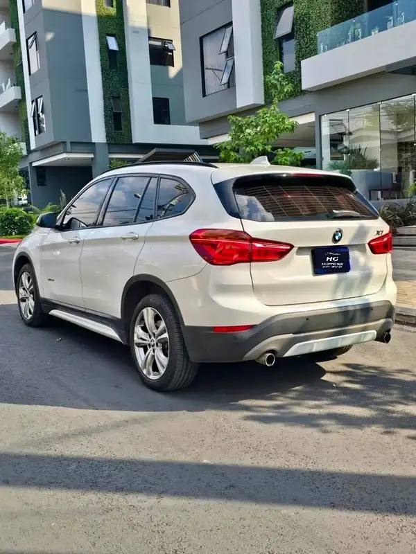 2017 BMW X1 — 4
