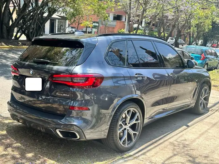 2020 BMW X5 — 2