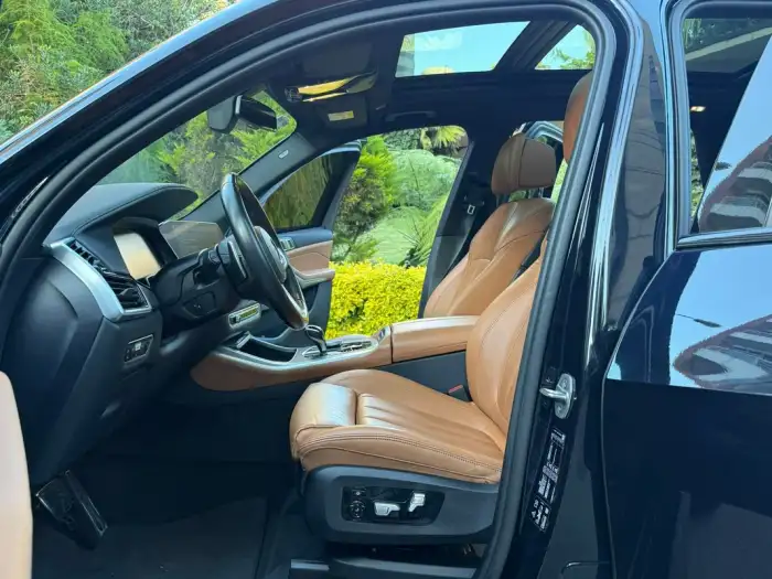 2021 BMW X5 — 2