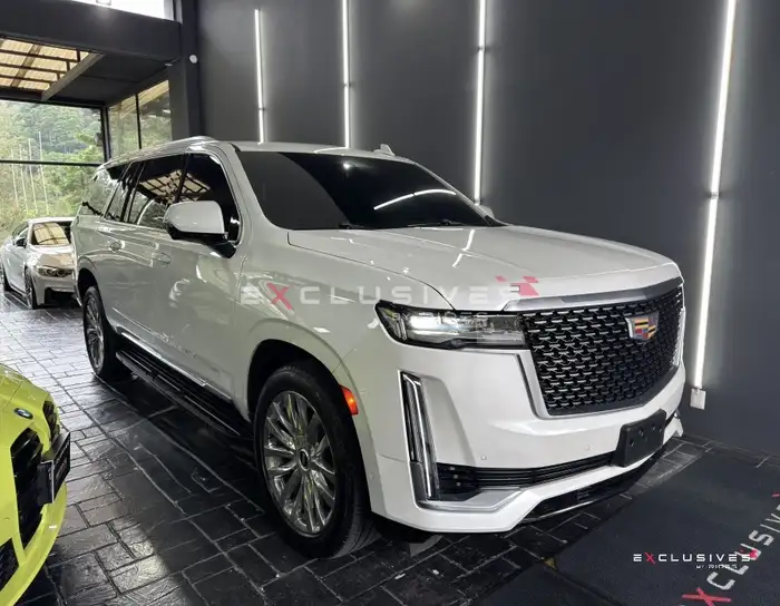 2023 Cadillac ESCALADE — 1