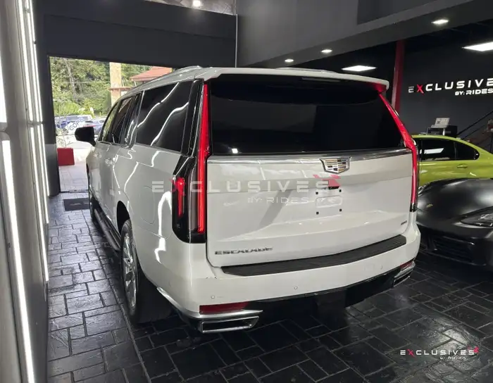 2023 Cadillac ESCALADE — 4
