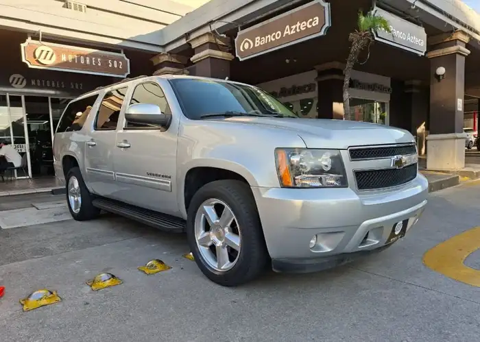 2011 Chevrolet Suburban — 3