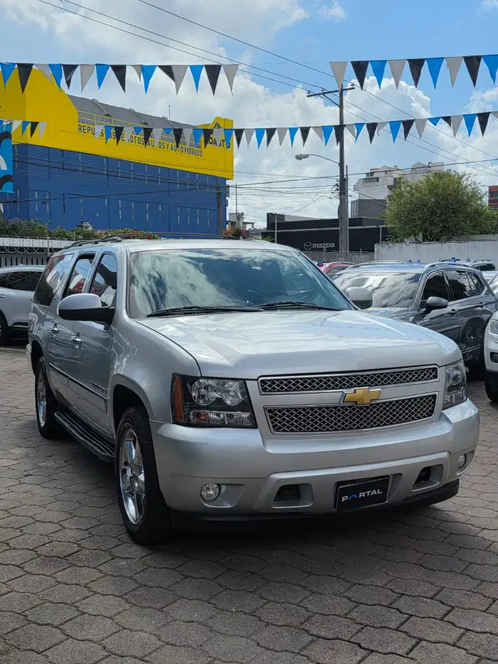 2013 Chevrolet Suburban — 2