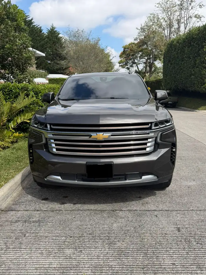 2021 Chevrolet Suburban — 2