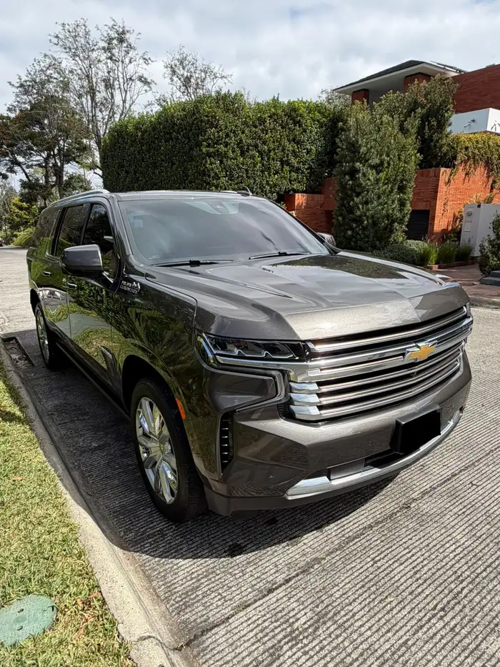 2021 Chevrolet Suburban — 3