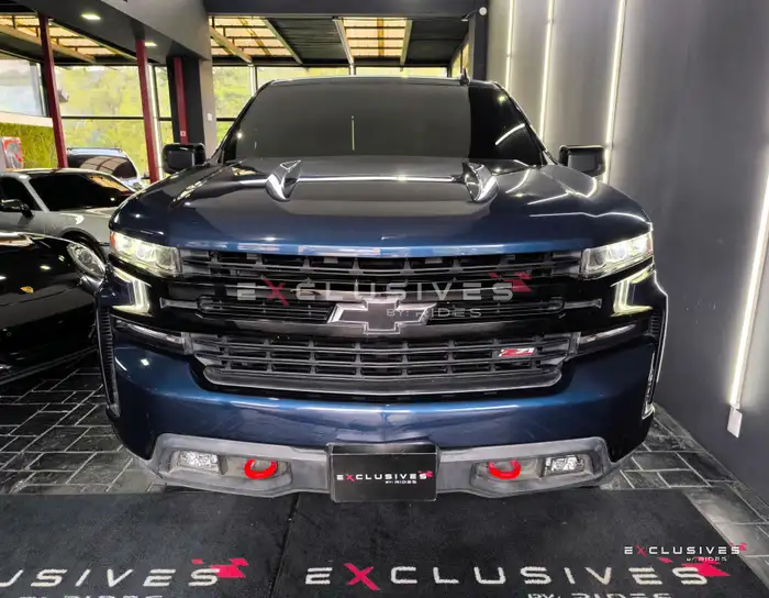 2021 Chevrolet Silverado — 2