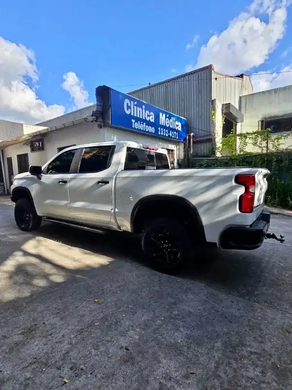 2022 Chevrolet Silverado — 4