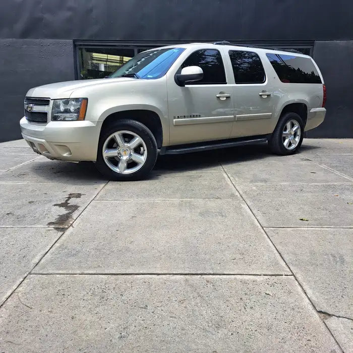 2008 Chevrolet Suburban — 1