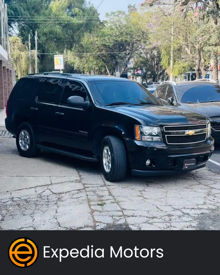 2010 Chevrolet Tahoe — 3