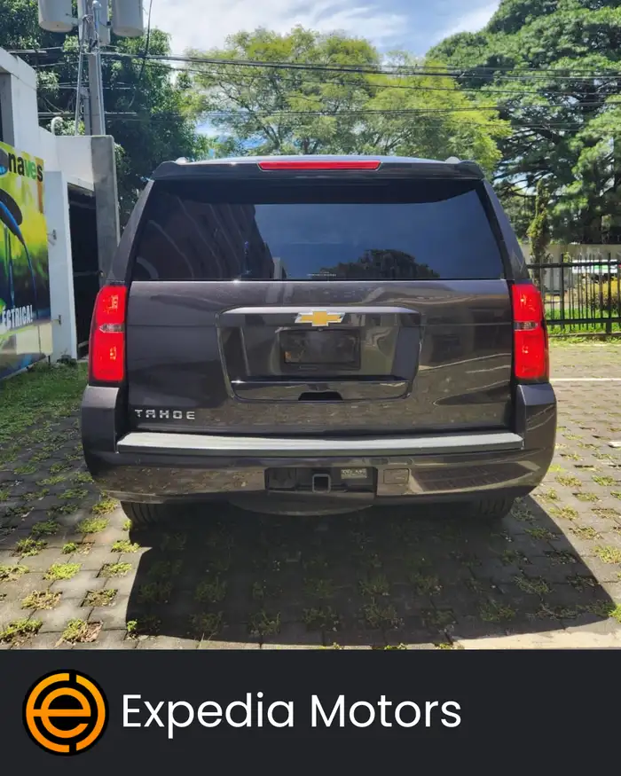 2015 Chevrolet Tahoe — 4