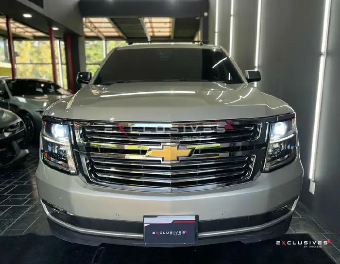 2015 Chevrolet Suburban — 2