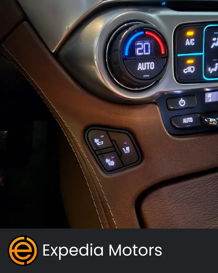 2017 Chevrolet Suburban — 3