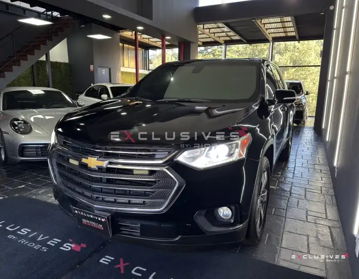 2018 Chevrolet TRAVERSE — 3