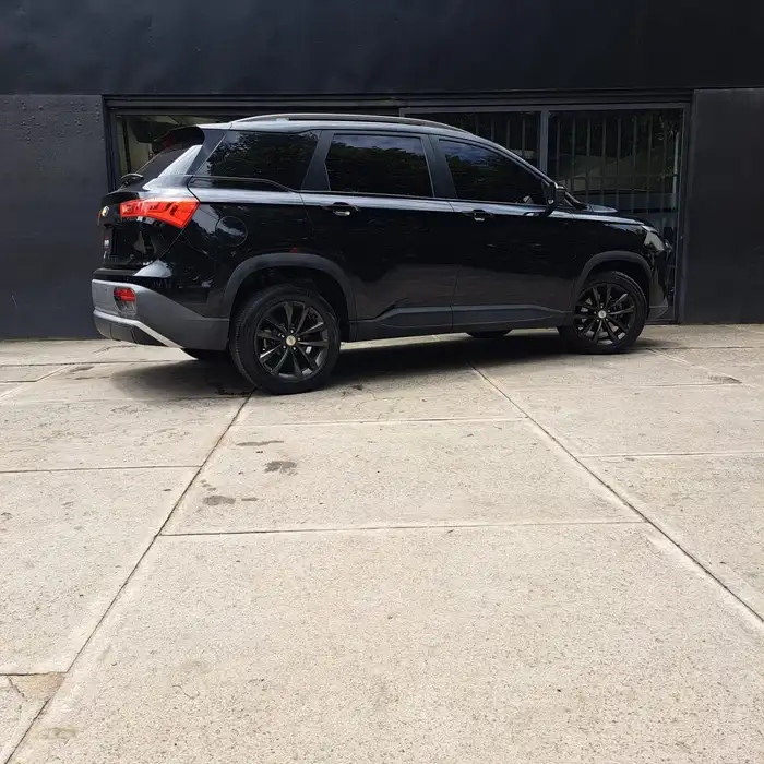 2023 Chevrolet Captiva — 4