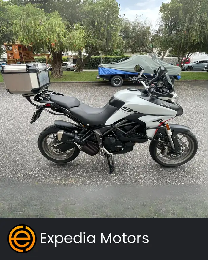2017 Ducati CL — 4
