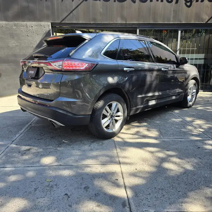 2016 Ford Edge — 4