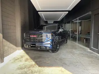 2023 GMC SIERRA