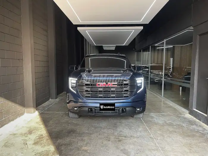 2023 GMC SIERRA — 3