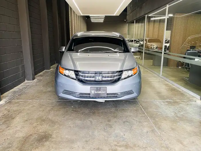 2016 Honda Odyssey — 3