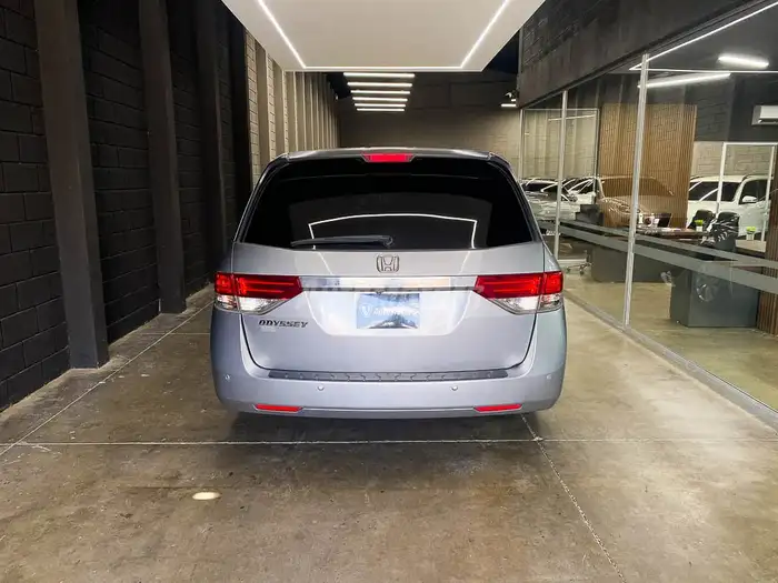2016 Honda Odyssey — 4