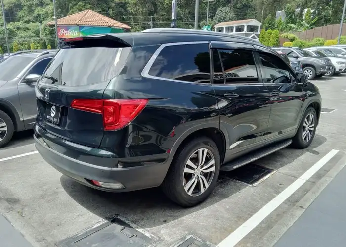 2017 Honda Pilot — 4