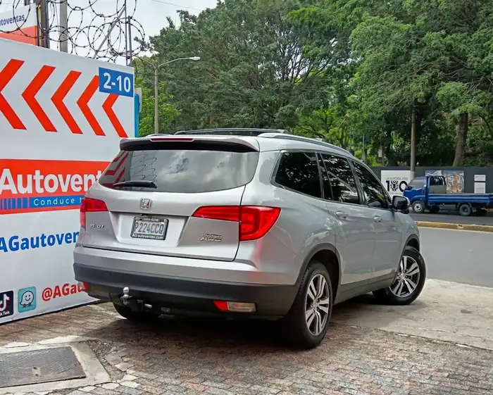 2016 Honda Pilot — 4