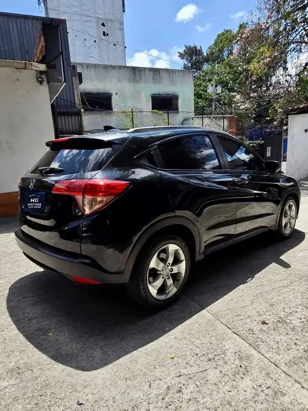 2016 Honda HR-V — 4