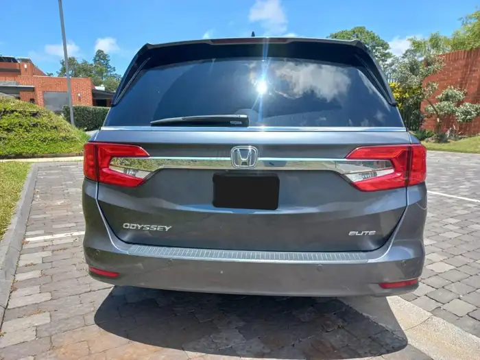 2018 Honda Odyssey — 4