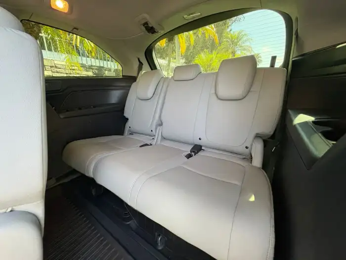 2023 Honda Odyssey — 4