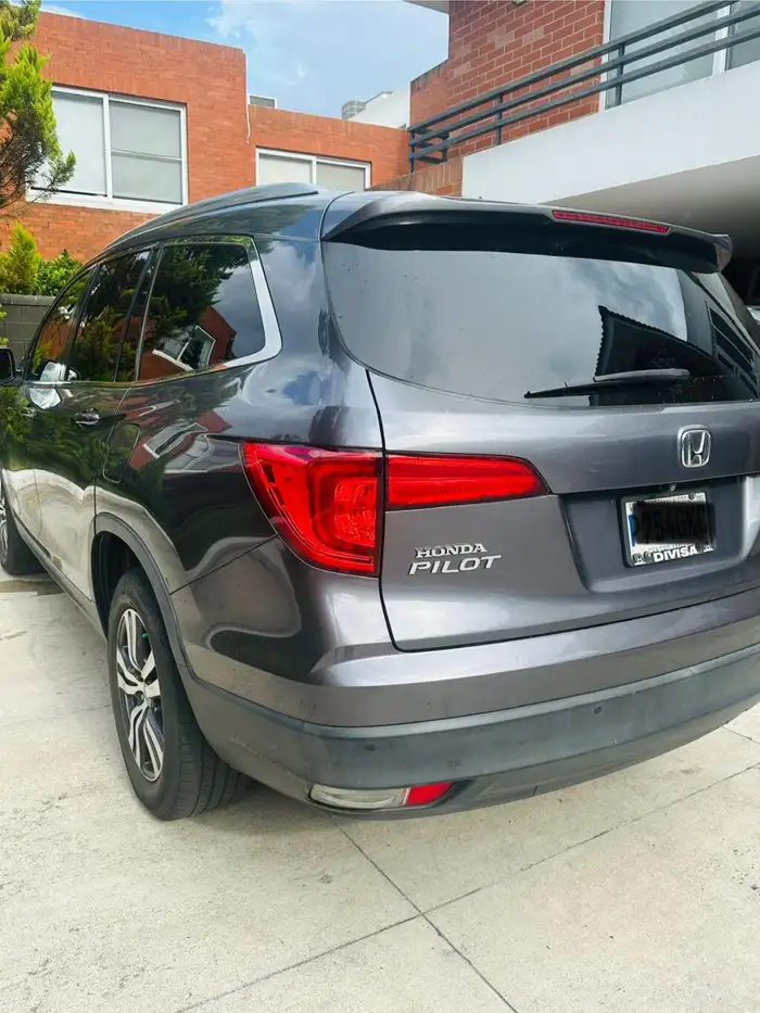 2016 Honda Pilot — 3