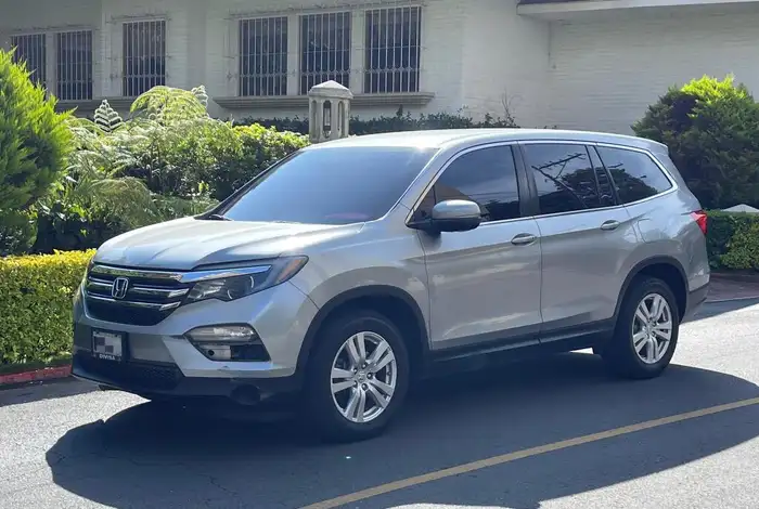 2017 Honda Pilot — 4