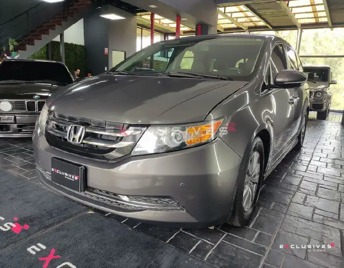 2014 Honda Odyssey — 3