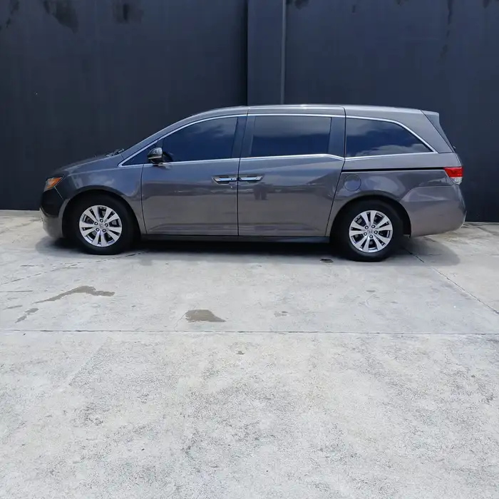 2015 Honda Odyssey — 3