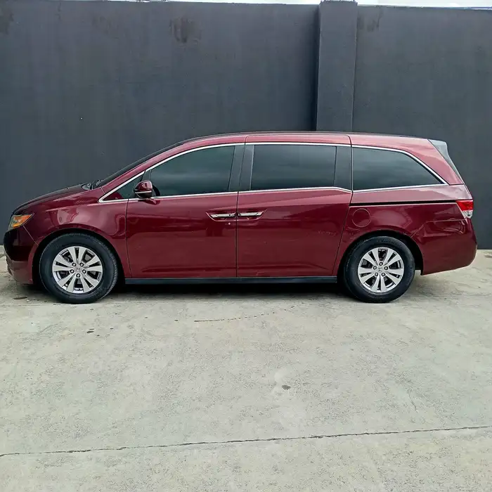 2016 Honda Odyssey — 3
