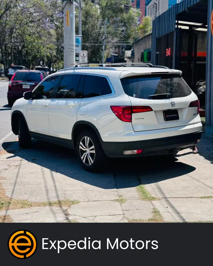 2018 Honda Pilot — 3