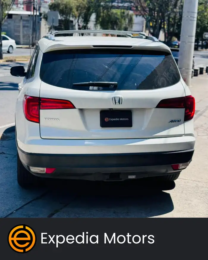 2018 Honda Pilot — 4