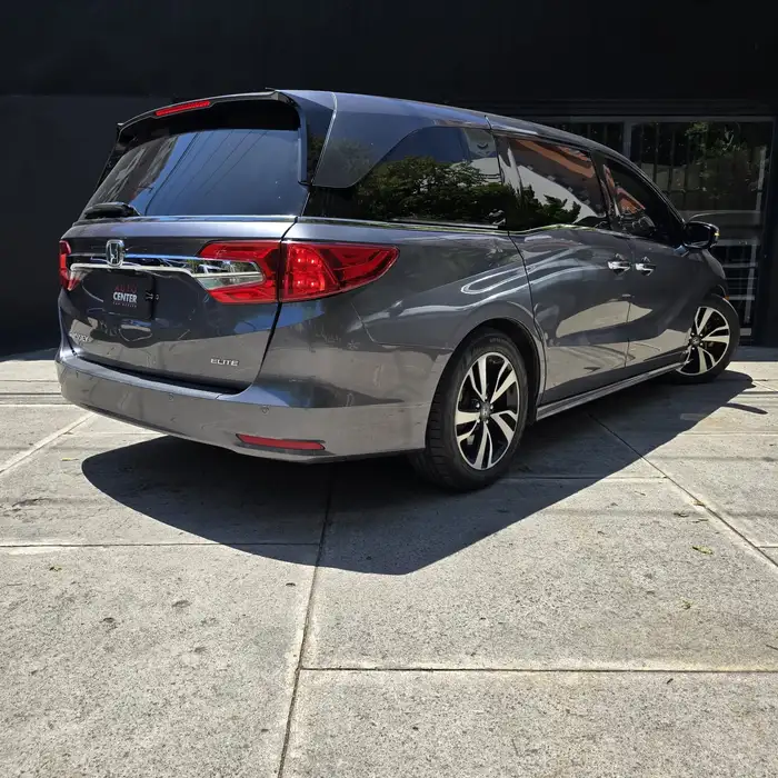 2018 Honda Odyssey — 4