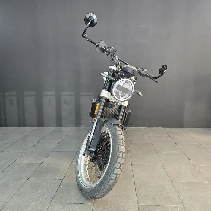 2019 Husqvarna Svartpilen — 2