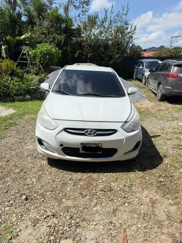 2016 Hyundai Accent — 2