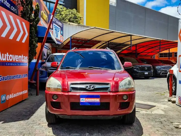 2010 Hyundai Tucson — 2