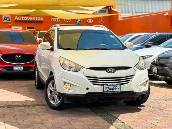 2012 Hyundai Tucson — 2